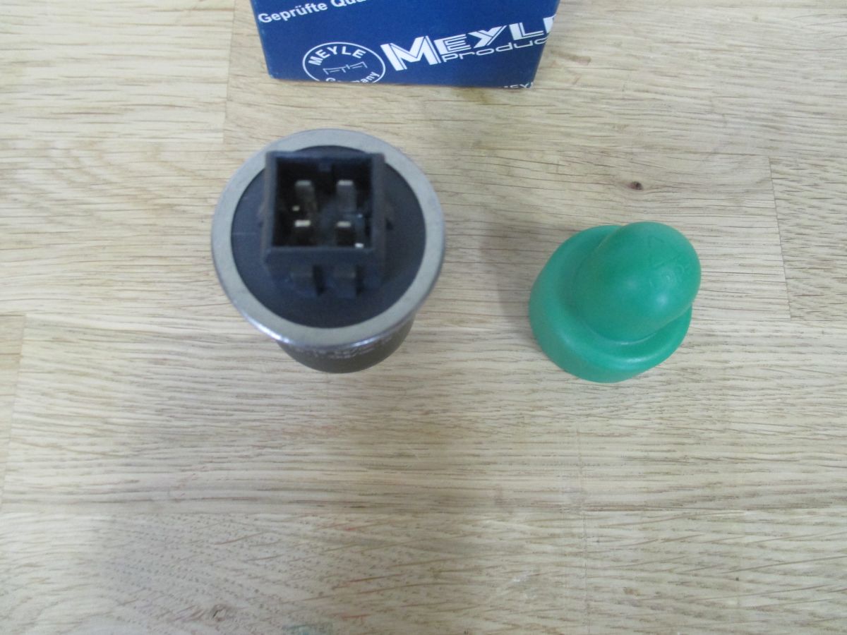Meyle Druckschalter 100 899 0083 Klimaanlage passend zB: VW Bestnr.:K18/282