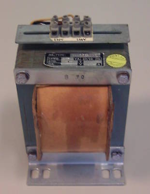Transformator Trafo 220 V sec 220 V 1,14 A 250 VA   T10/224