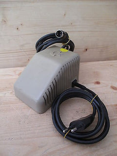 Transformator  902503-06  Trafo  pri.220 V  sek.9 V 1A  5 V 1,5A 33 VA T9/979