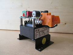 Jacke Transformator  ENG 220 / 24-1 Trafo pri. 220 V +/- 5% sek. 24 V DC T9/629