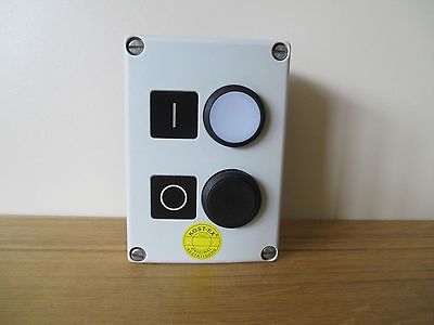  Siemens 2-fach Tastgehäus Drucktaster 3SB38 mit  Kontakt  SB3420-0C S16/140 