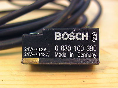 Bosch Ersatzteil 0830 100 390  3m    24 V  Näherungsschalter Rexroth S12/109