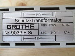 Transformator  Nr. 9033 E Si  Klingeltrafo Trafo  pri.220 V  sek.24 V  T9/744