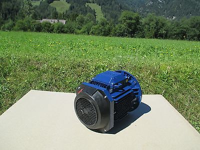 ABB Motor M3AA 132 SA - 2  Elektromotor  3 x 690 V 1,1 kW   P15/427