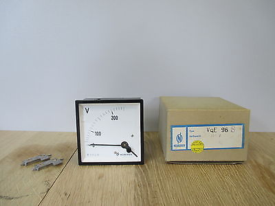 Neuberger 250 V  Messgerät VqE 96S   Einbaumessgerät 90x90mm S15/169 