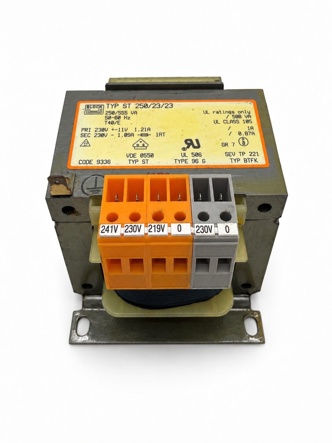 Block ST 250/23/23 Transformator – 230 V auf 230 V