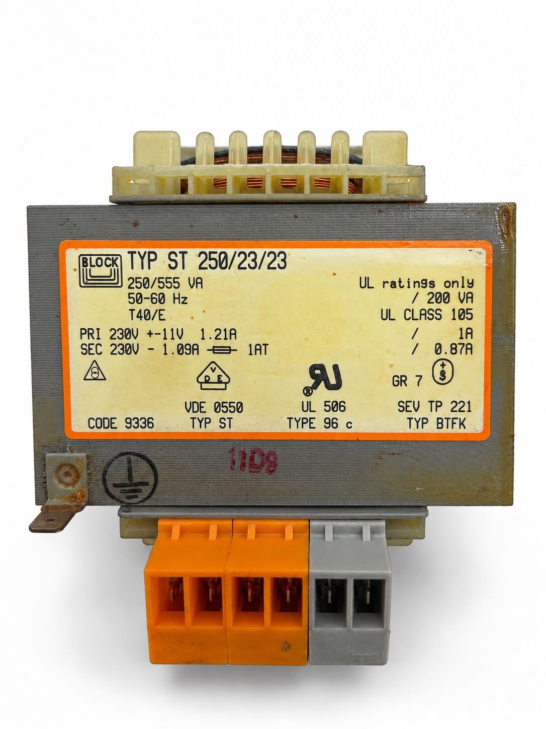 Block ST 250/23/23 Transformator – 230 V auf 230 V