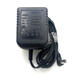 Netzteil HD AC Adaptor DEN412003 pri 230 V sec 4,5 V DC 750mA Ladegerät T9/1095