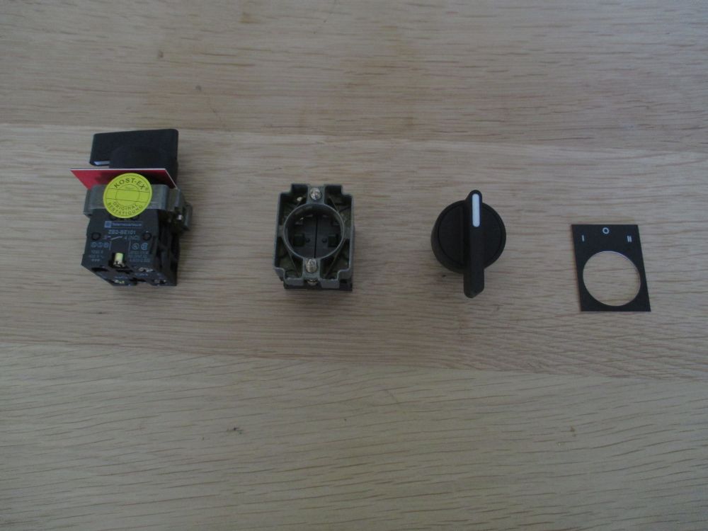Telemecanique ZB2-BJ37 ZB2-BZ103 Hand Automatik Schalter  Wahlschalter K17/1008