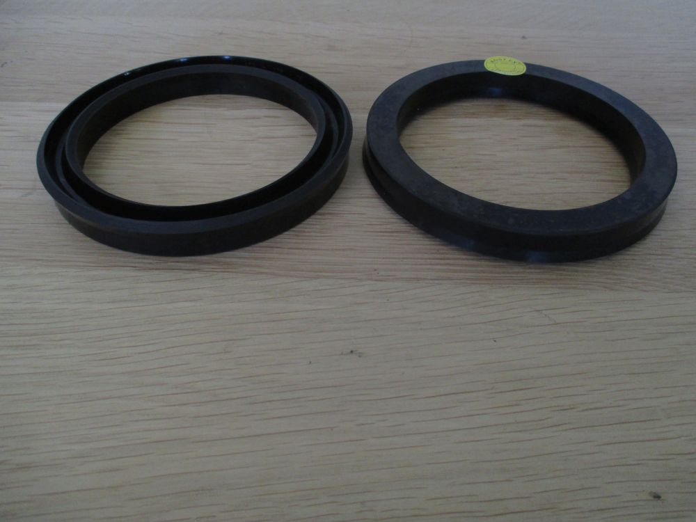 Kolbendichtring 100 - 125 -15 CFW 2 N100 / 125 K17/1011