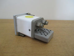 Spannungsmesser 25 V AC TGL 19472 Voltmeter Messgerät Einbaumessgerät K17/478 