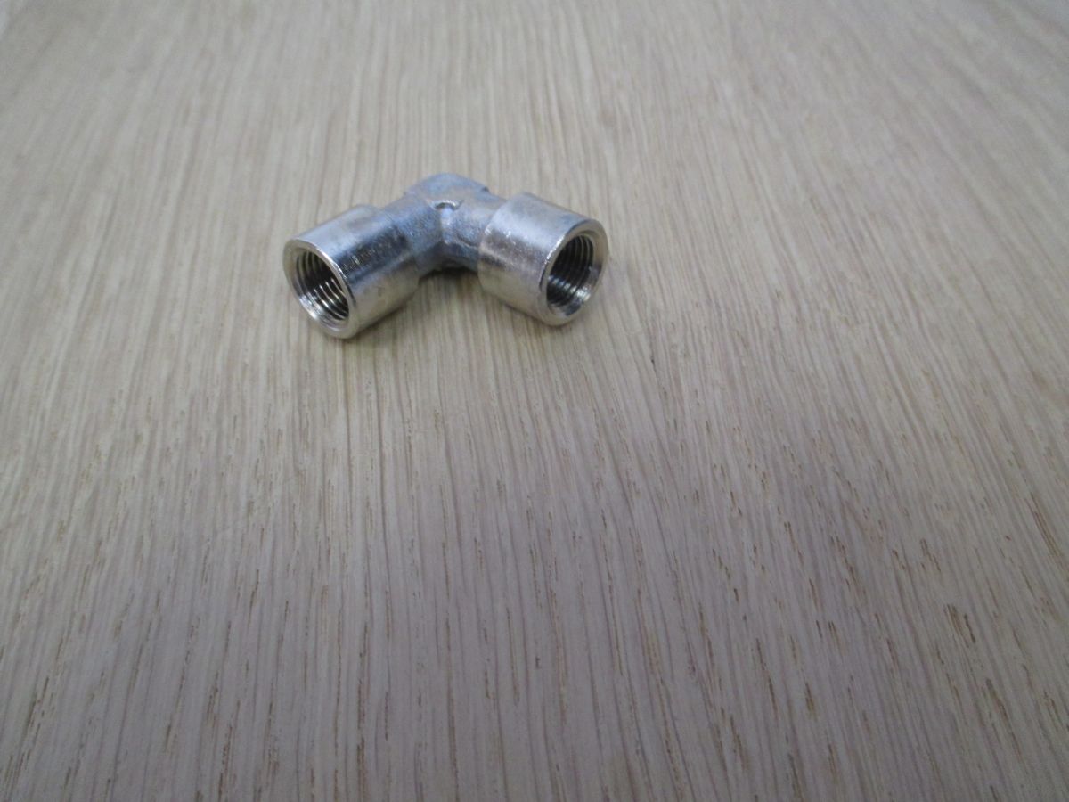 Winkelstück mit Innengewinde 1/8 Zoll 90 Grad Messing vernickelt K17/504