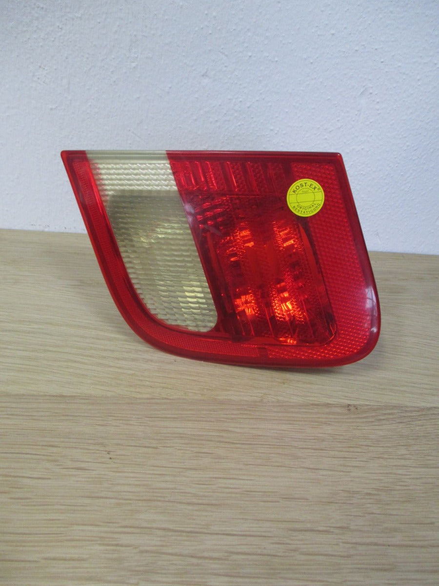 Auto Heckleuchte TYC rechts hinten Nr. 17-0001-01-9 Scheinwerfer BMW K17/614