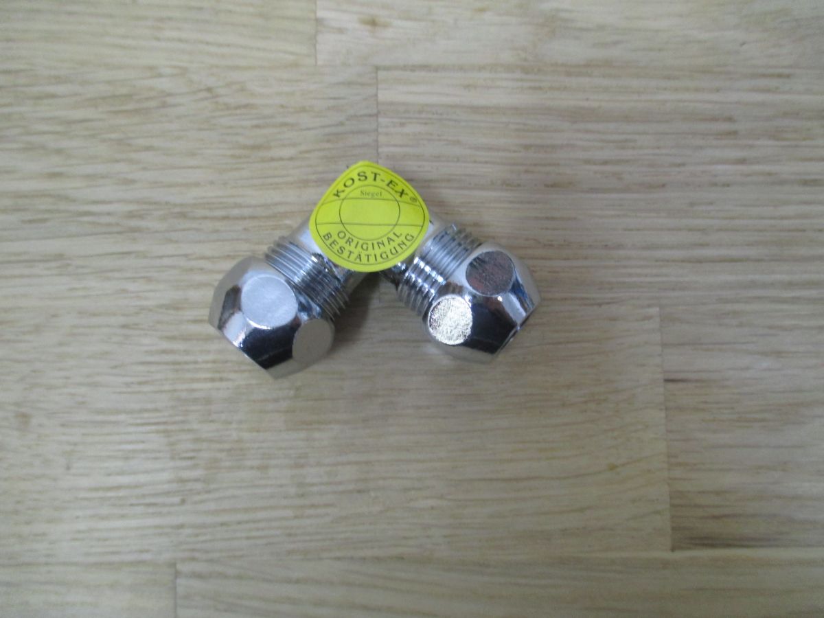 Winkel-Quetschverschraubung 3/8 Zoll – 10 mm Durchmesser – Verchromtes Messing Fitting K17/658