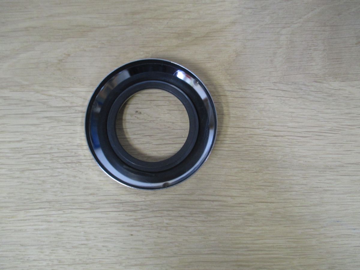 Rosette mit Dichtung verchromt Durchmesser: 70 / 43 mm Abdeckung K17/673