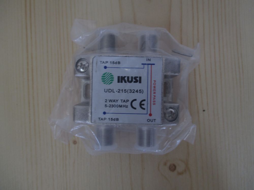Ikusi UDL - 215 (3245) 2 Way Tap 5 - 2300 MHz Power Pass K18/39