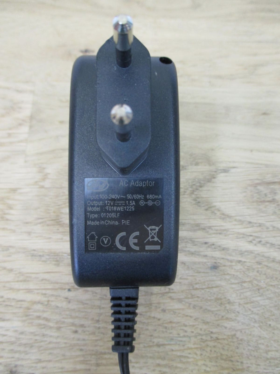 Stecker Netzteil 01205LF primär 100 - 240 V sekundär 12 V 1,5 A Bestnr.: K18/466