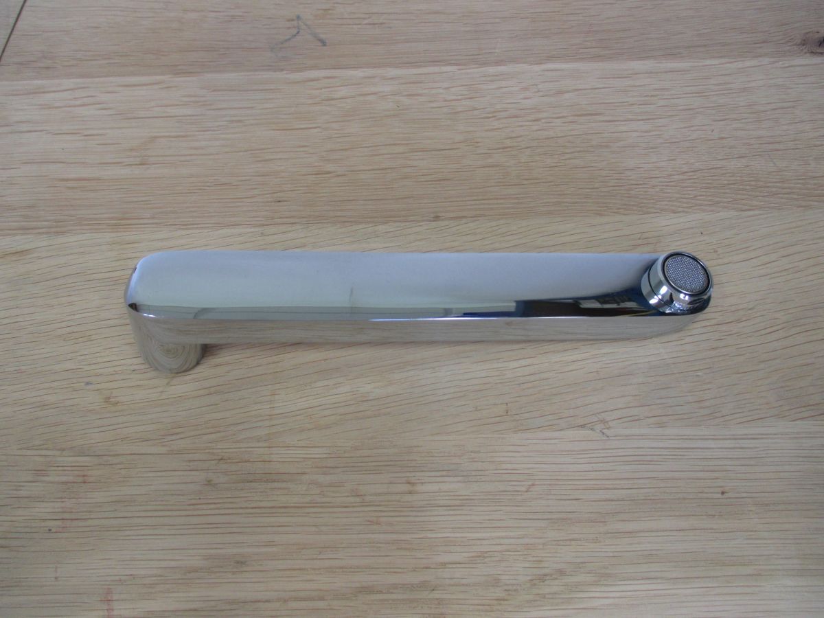 Ideal Standard Wasserauslauf Nr 961186 Wasser Hahn Badewanne Gussauslauf K18/486
