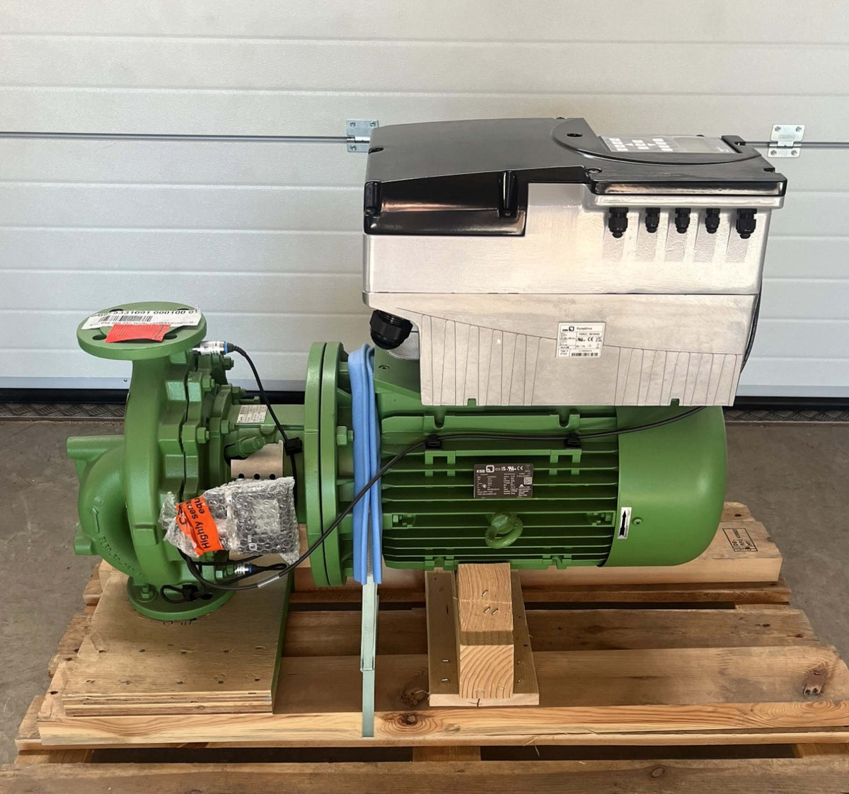 KSB Etaline 050-050-250 GG Kühlmittelpumpe Blockpumpe PK25/351