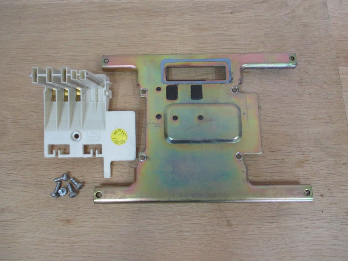 Klemmbrett für Grundfos Motor MG90 LC2-24FT115-D1 Elektronik Adapter S14/424