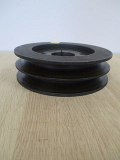 Riemenscheibe Keilriemenscheibe 2 rillig ABB Motor TB-2012 Pumpenkost S16/323 