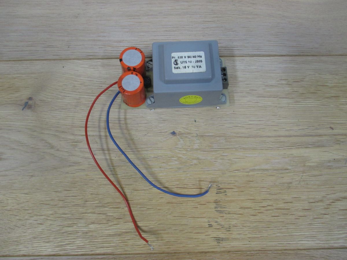 UTS 10-2505 pri. 220V sek. 18V DC 10VA Transformator  S9/134