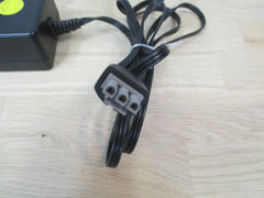 HP Power Adapter 0957-2177 Netzteil in AC 100-240 V out 32 V 16 V DC T16/28 
