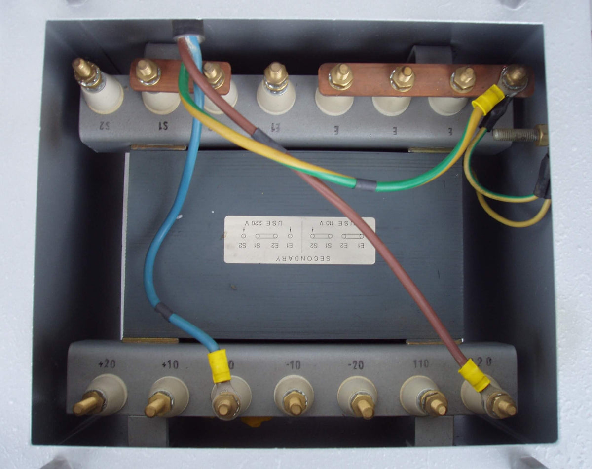 Transreg Transformator 220/110/100V → 110V 1200VA Trenntrafo T9/172