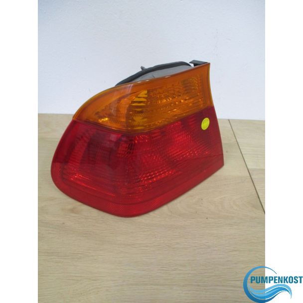 Auto Rückleuchte rot weiss klar links hinten Nr 10044L BMW 3er Limousine K17/622