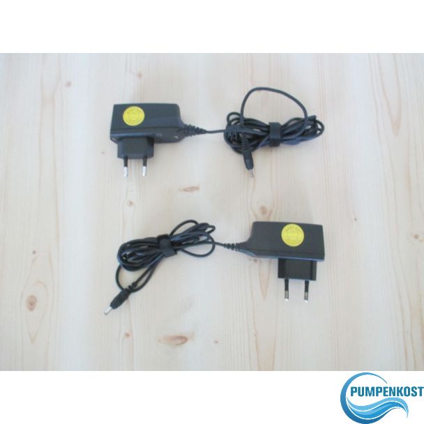 Nokia Netzadapter ACP-12 E Ladegerät Handy Stecker Adapter 2 Stück K18/134
